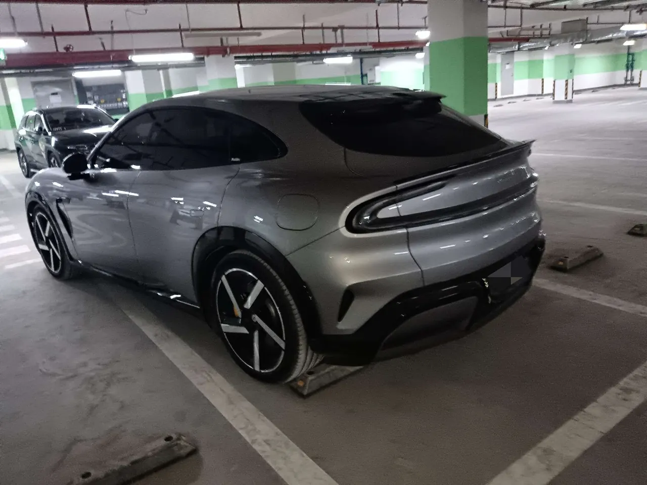 MI 2025 YU7 Long Endurance High Performance Four-wheel Drive Max Edition Automatic Gear 3