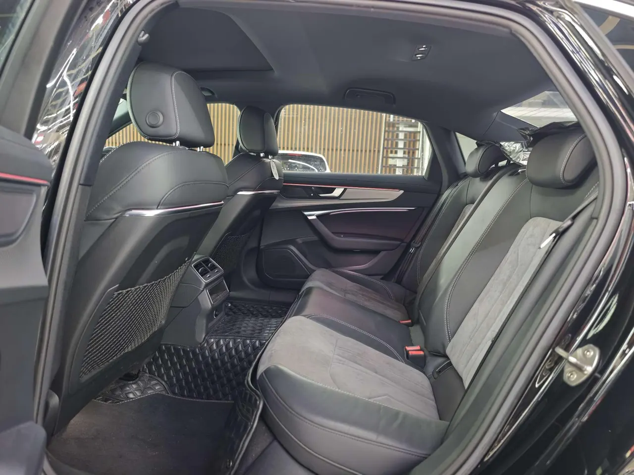 Audi 2021 A6L 2.0TFSI 40TFSI Deluxe Dynamic Automatic 5