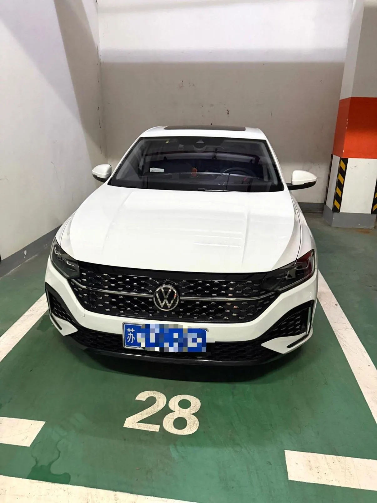 Volkswagen 2024 LaVida 1.5 Star 5 Million Edition Automatic Gear 3