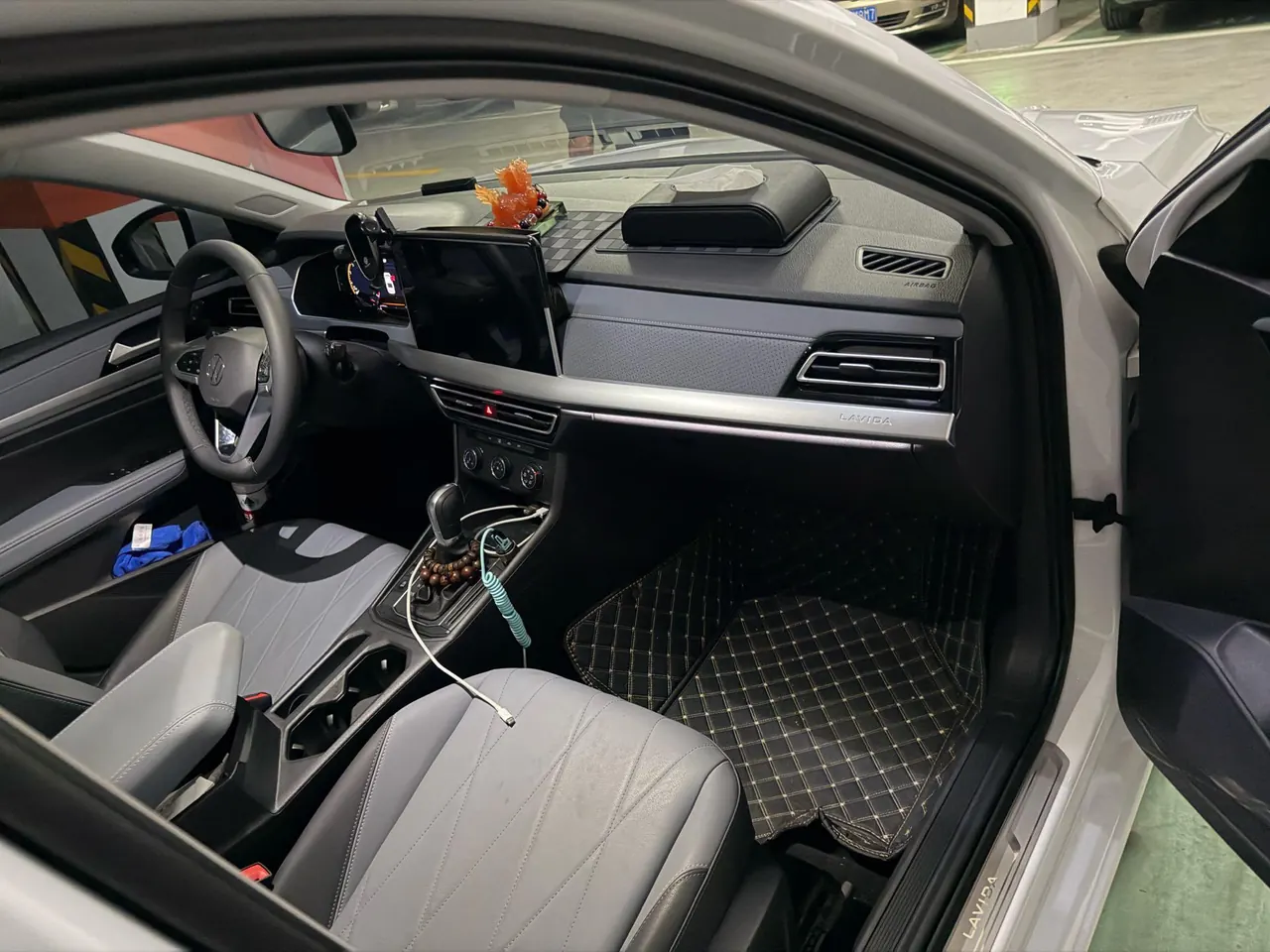 Volkswagen 2024 LaVida 1.5 Star 5 Million Edition Automatic Gear 6
