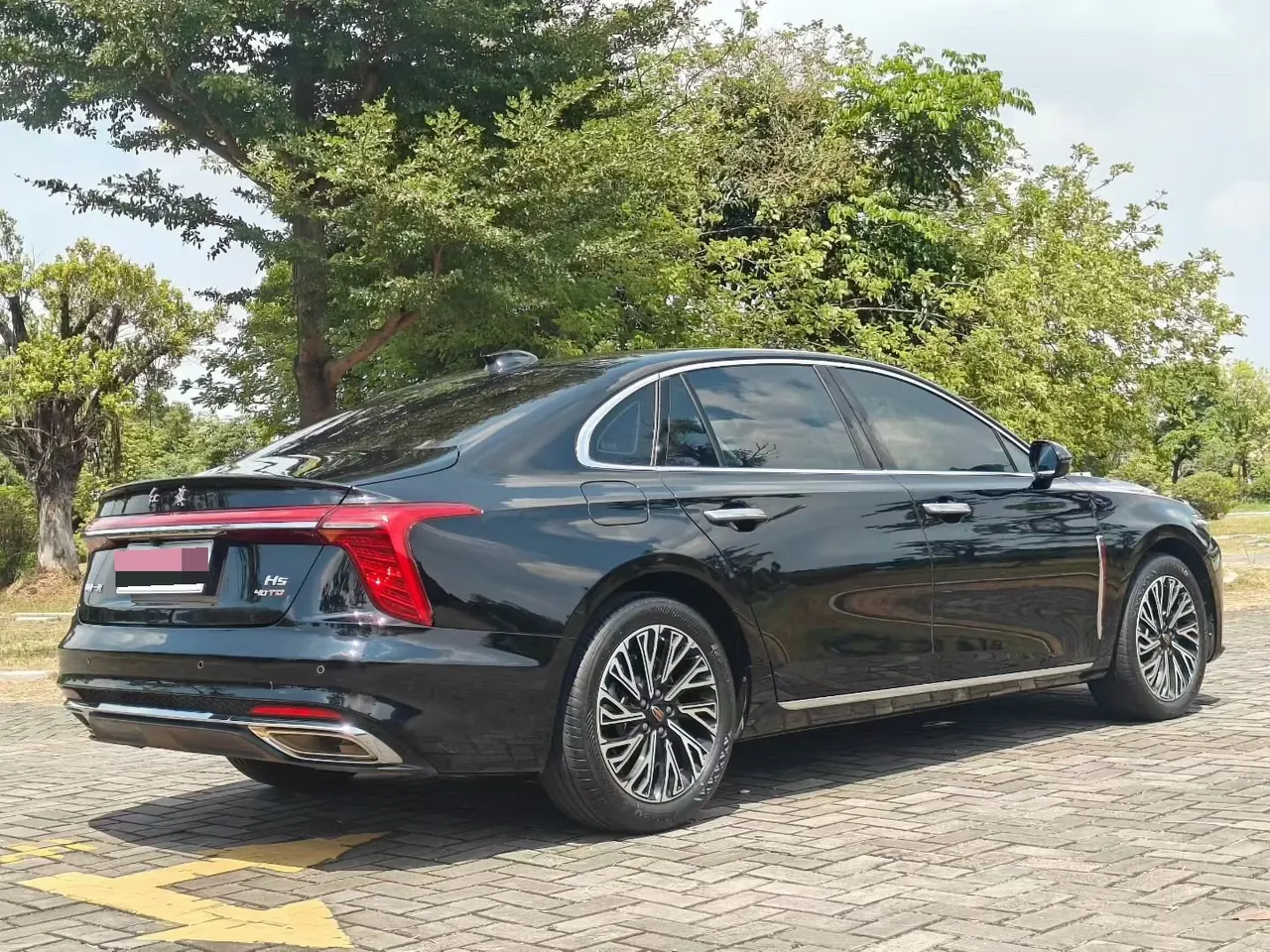 HongQi 2024 H5 2.0T Zhilian Qi Chang Edition Automatic Gear 7