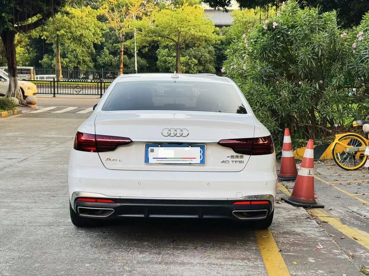 Audi 2020 A4L 2.0TFSI 40TFSI Fashion Dynamic Automatic 5