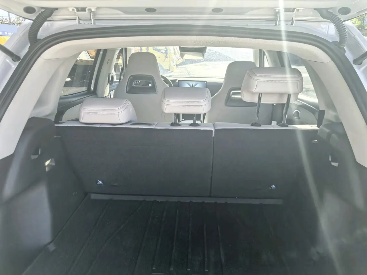 BYD 2025 Yuan UP Smart Driving 401KM Vital Automatic Gear 14