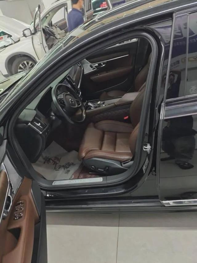 Volvo 2024 S90 48V 2.0T B5 Zhiya Deluxe Edition Automatic Gear 3
