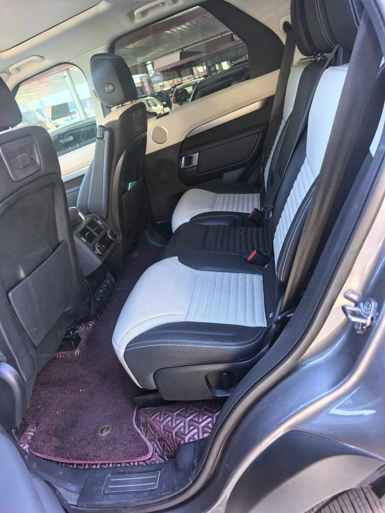 Land Rover found (imported) 2021 found 5 48V 3.0T 360PS R-Dynamic S automatic gear 3