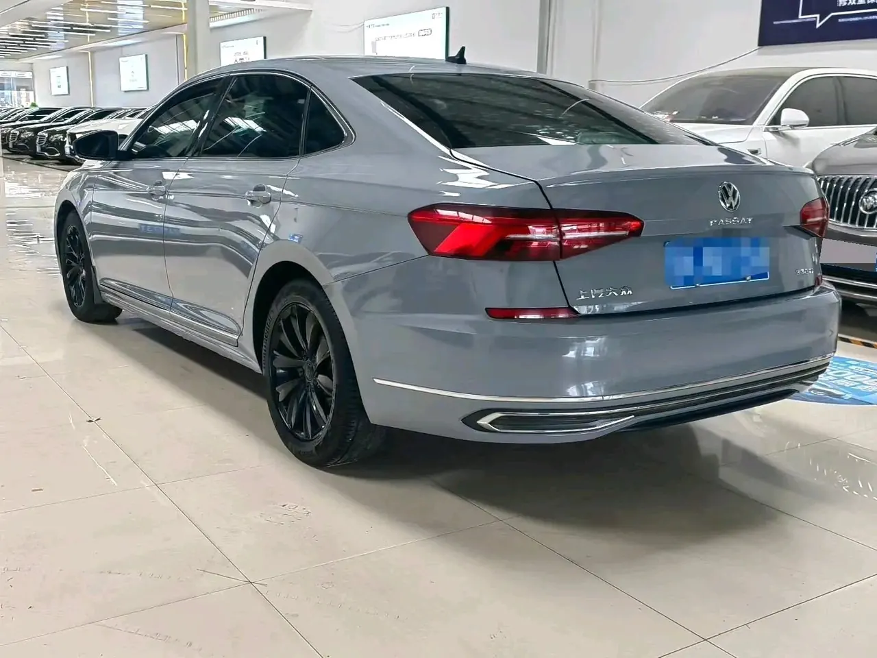 Volkswagen 2020 Passat 2.0TSI 330TSI Elite Edition Automatic 5