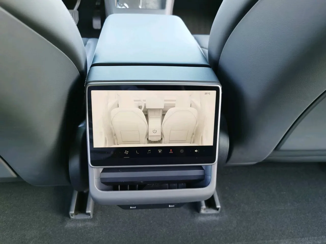 Tesla 2025 Model 3 long endurance rear wheel drive version (modified) automatic gear 13
