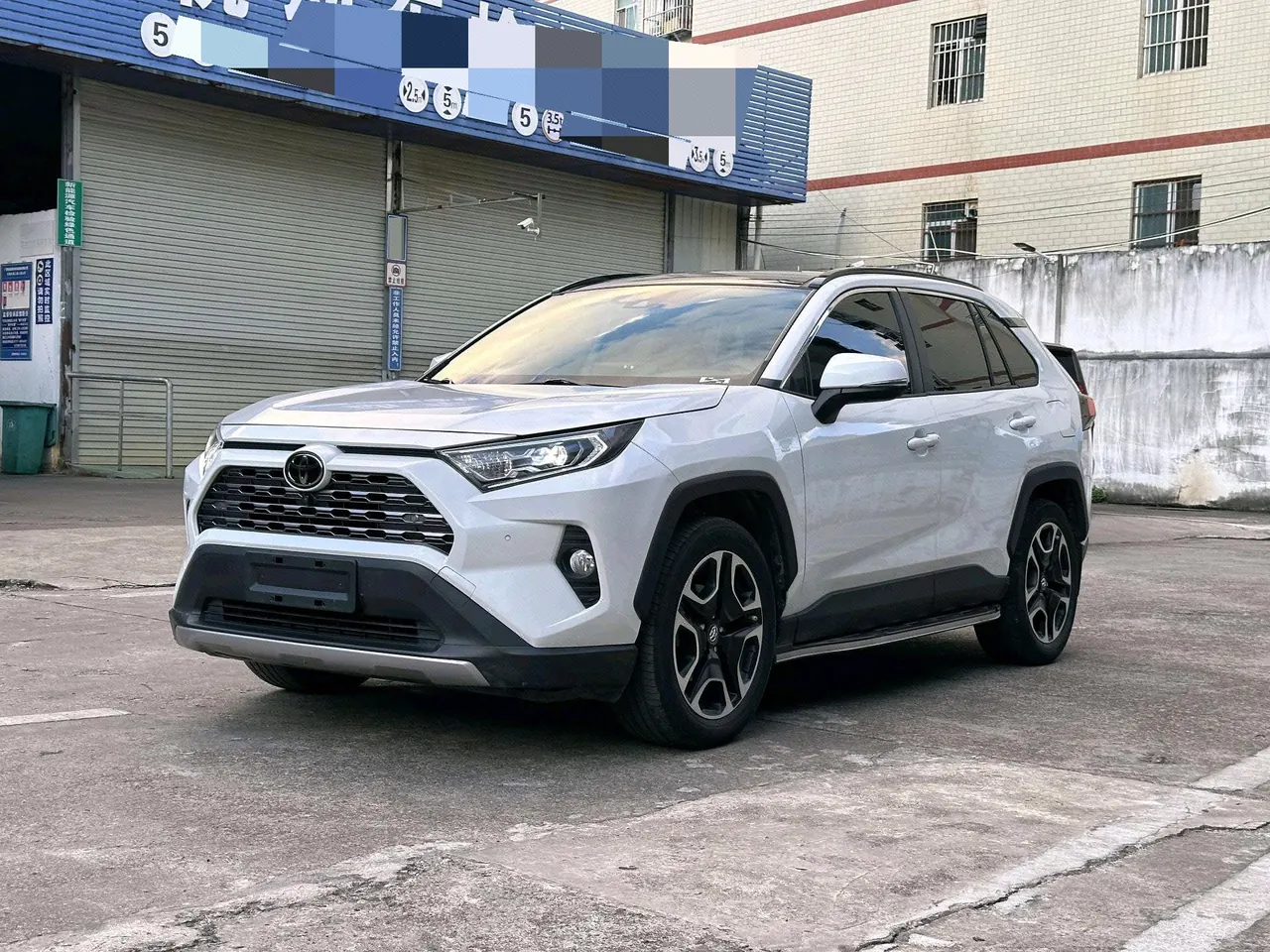 Open image lightbox: Toyota 2021 RAV4 Rongbo 2.0 Stepless Two-Drive Premium Edition Automatic Gear