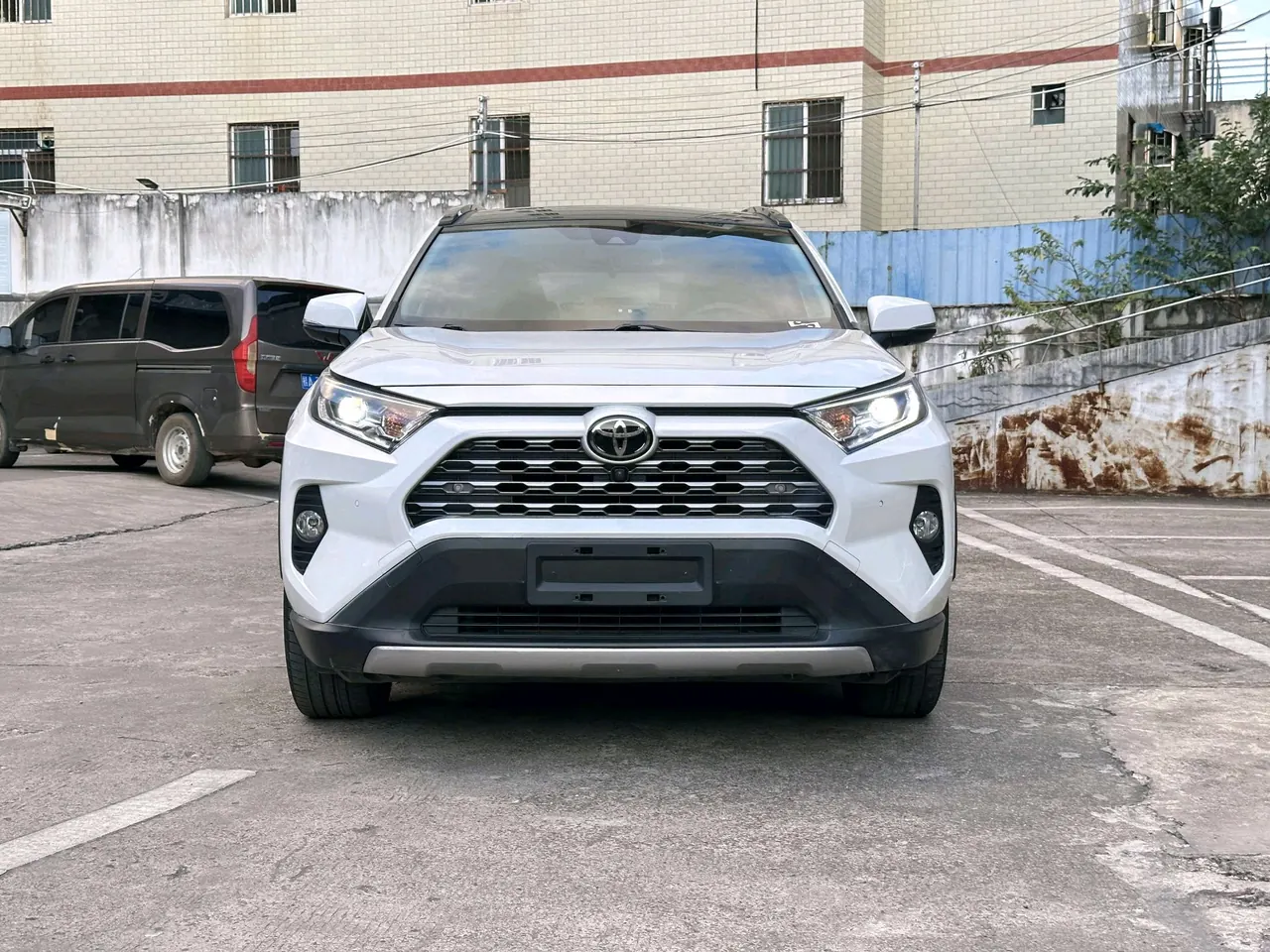 Toyota 2021 RAV4 Rongbo 2.0 Stepless Two-Drive Premium Edition Automatic Gear 2