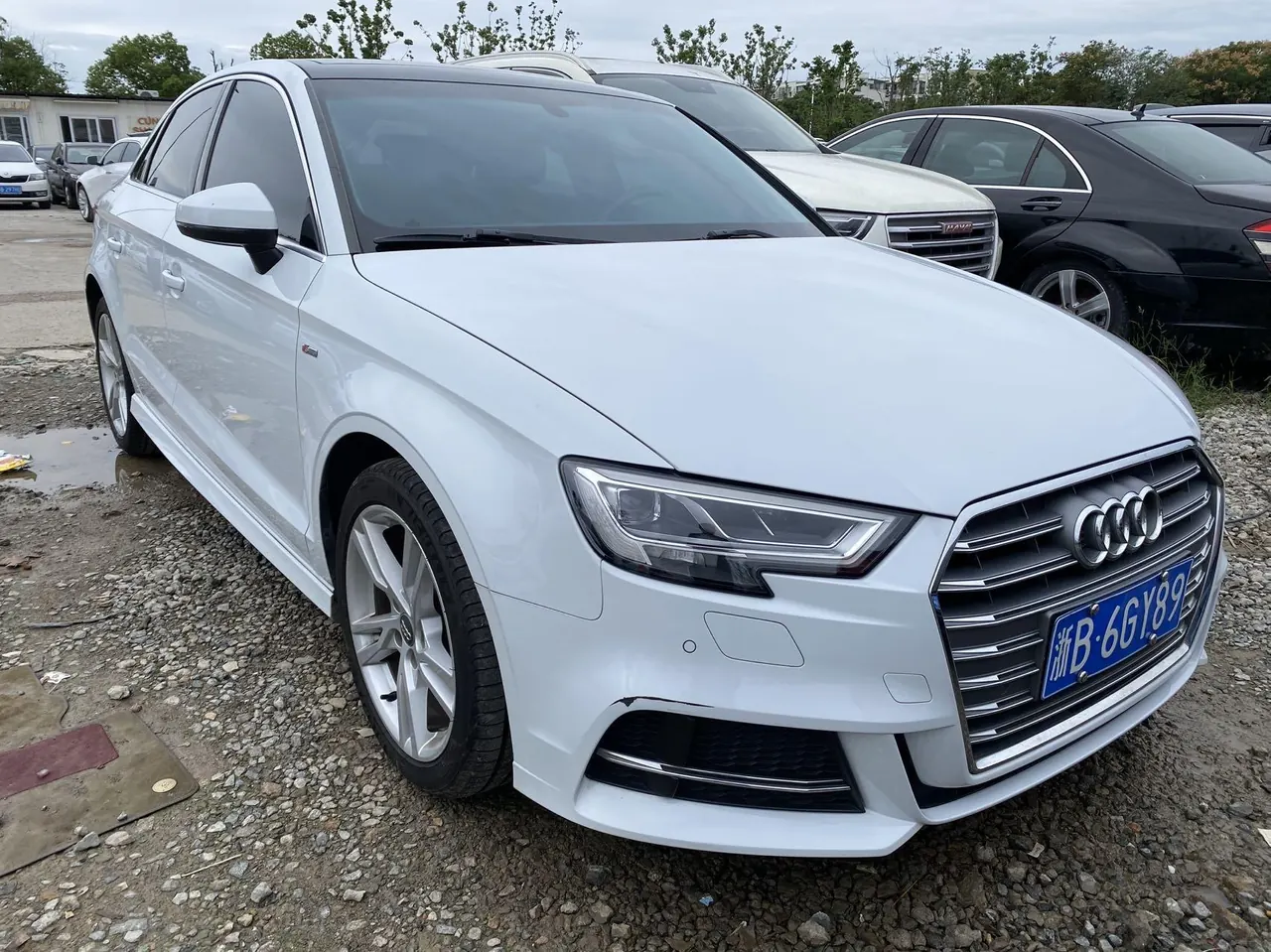 Audi 2020 A3 Limousine 1.4TFSI 35TFSI aggressive (modified) automatic gear 3