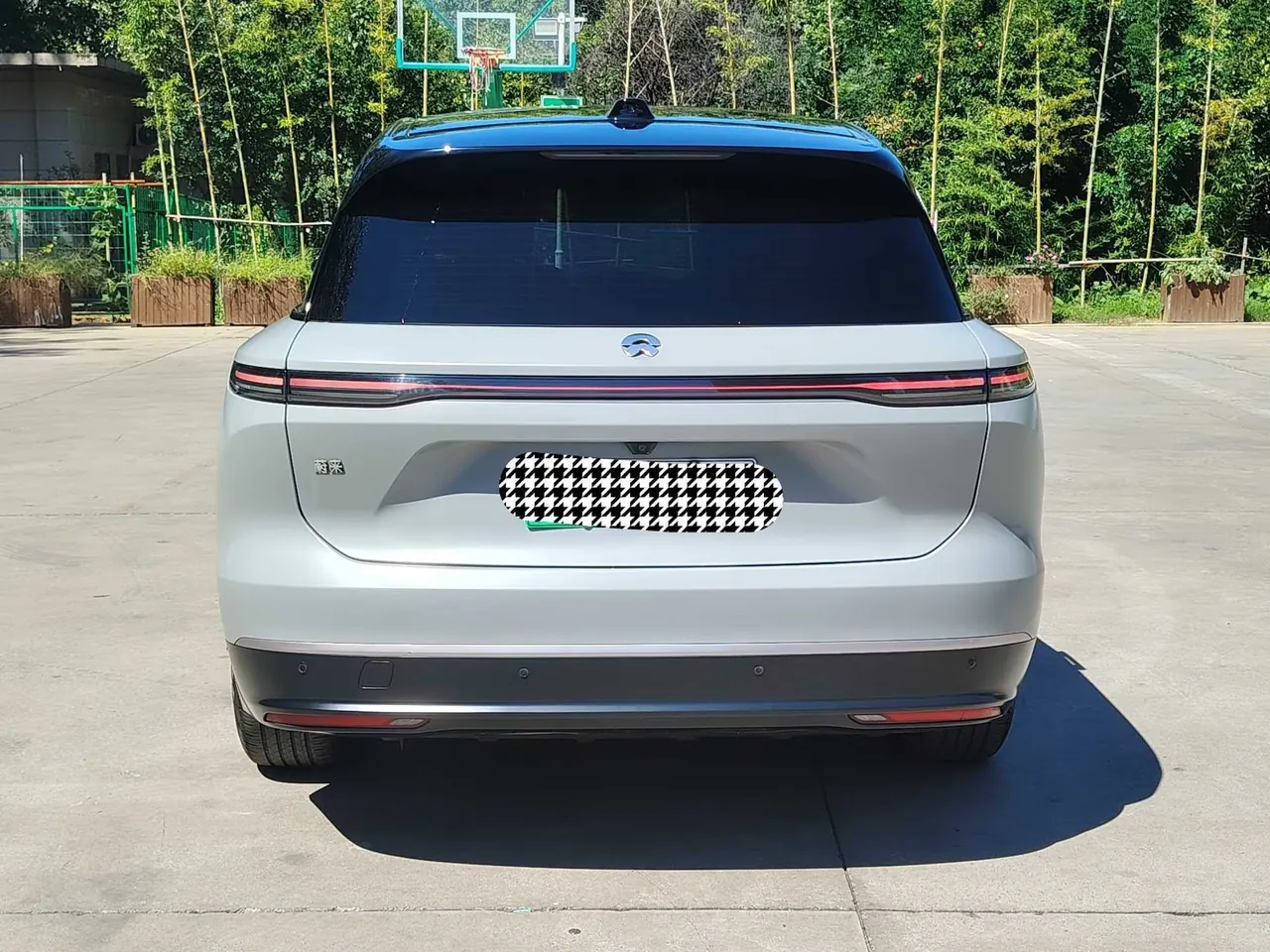 NIO 2023 ES8 75kWh automatic 4