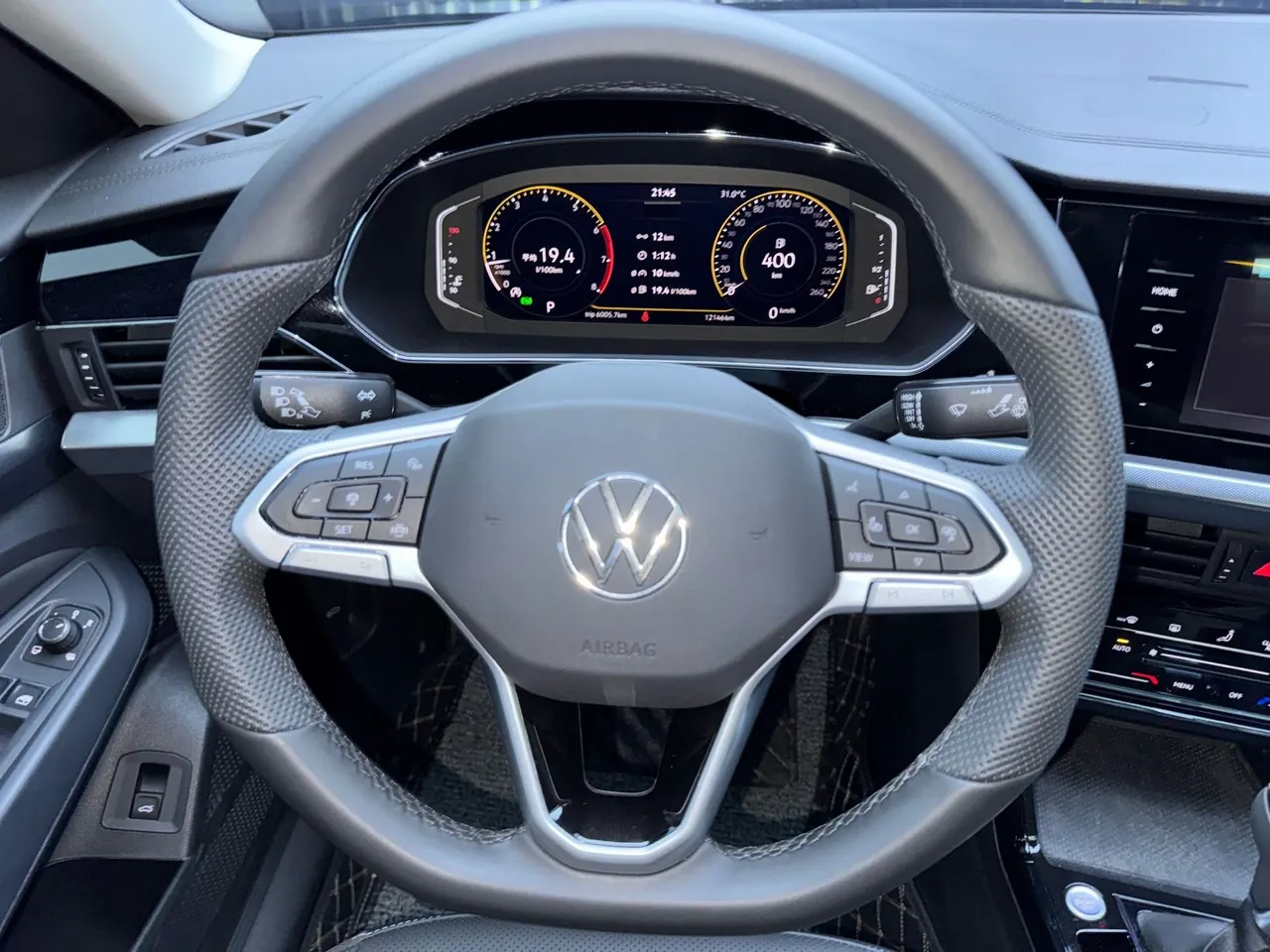 Volkswagen 2025 Passat 2.0TSI 380TSI Subut Longteng Edition Automatic Gear 10