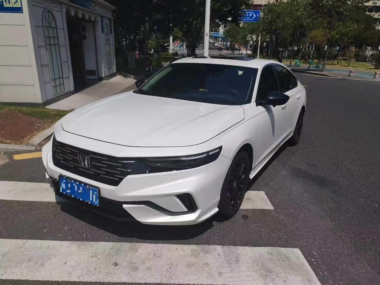 Open image lightbox: Honda 2025 11th Generation Accord 1.5T Stepless 260TURBO Deluxe Automatic Gear