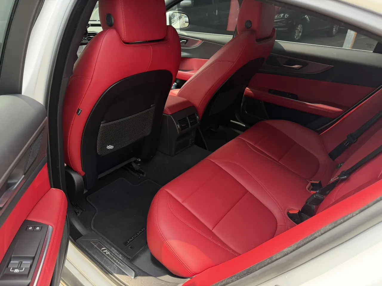 Jaguar 2021 XEL 2.0T 250PS R-DYNAMIC S Enterprising Sports Edition Automatic Gear 5