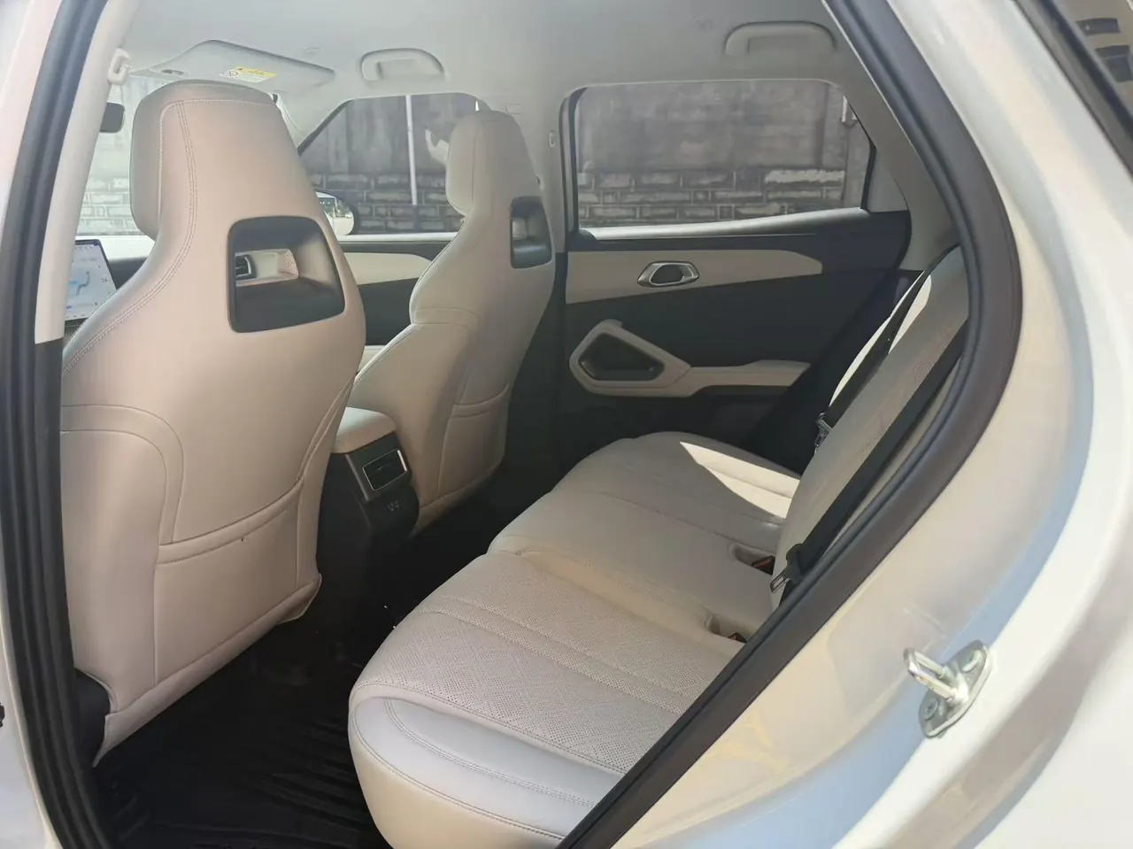 BYD 2025 Yuan UP Smart Driving 401KM Vital Automatic Gear 3