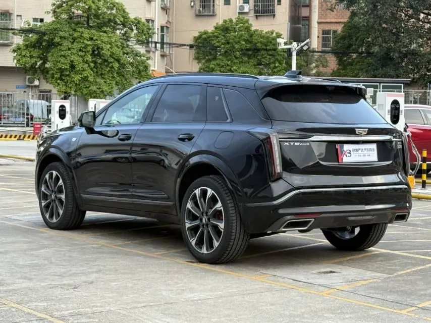 Cadillac 2025 XT5 48V 2.0T Platinum Automatic Gear 2