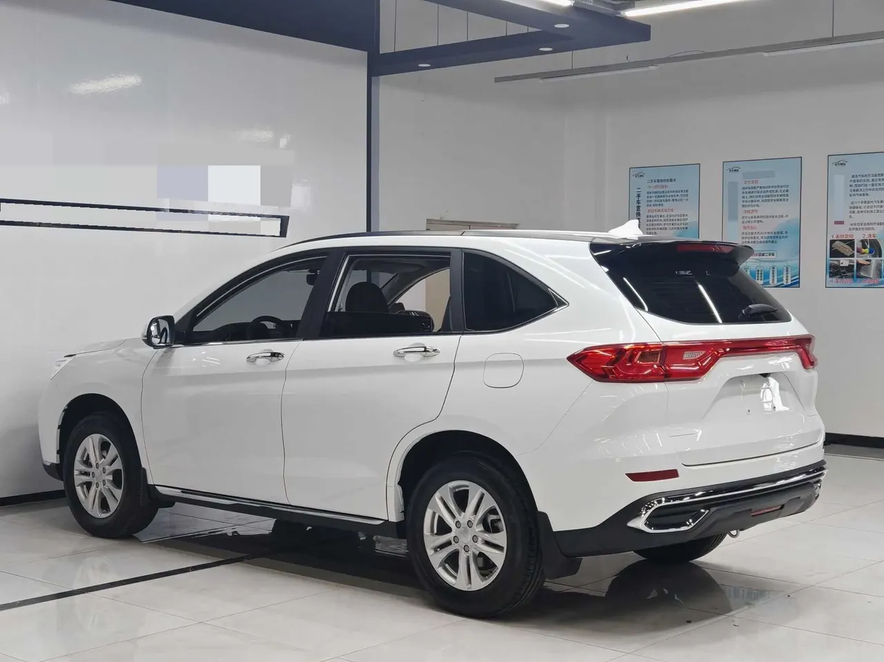 Haval 2021 M6 PLUS 1.5T Elite Smart Joint Automatic Gear 4
