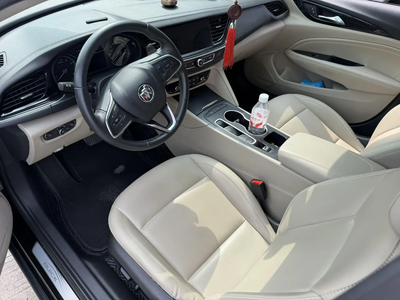 Buick 2020 Regal 1.5T 552T Elite Automatic Gear 2