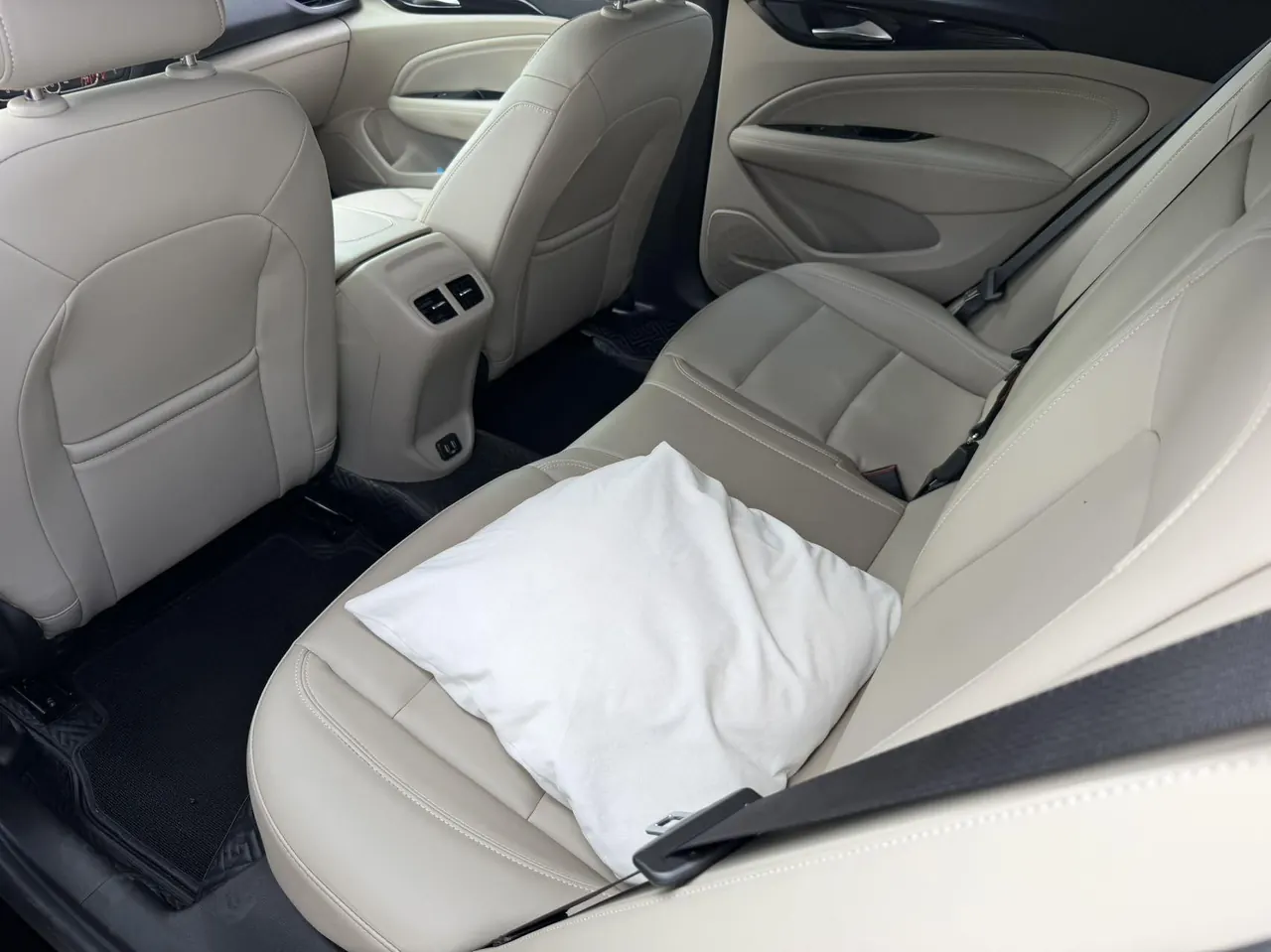 Buick 2020 Regal 1.5T 552T Elite Automatic Gear 3