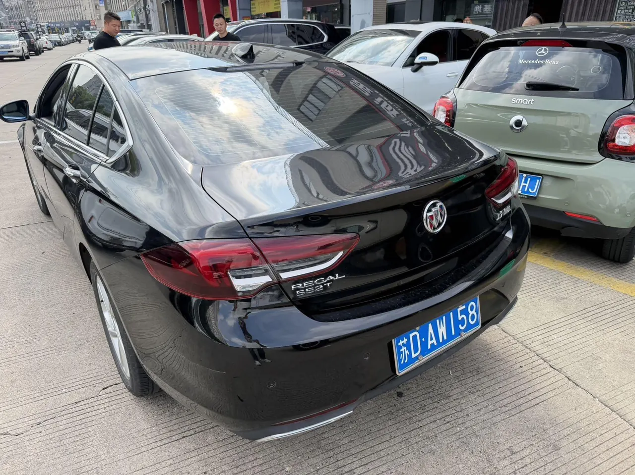 Buick 2020 Regal 1.5T 552T Elite Automatic Gear 4