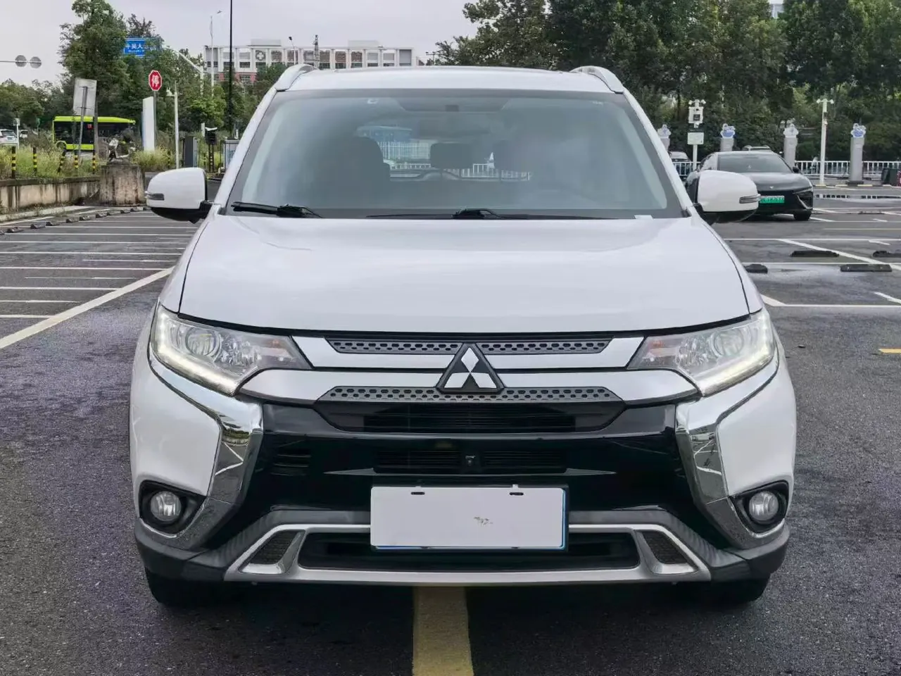 Mitsubishi 2020 Outlander 2.0 Stepless Two-Drive Enjoy Edition 7-seat Automatic Gear 3