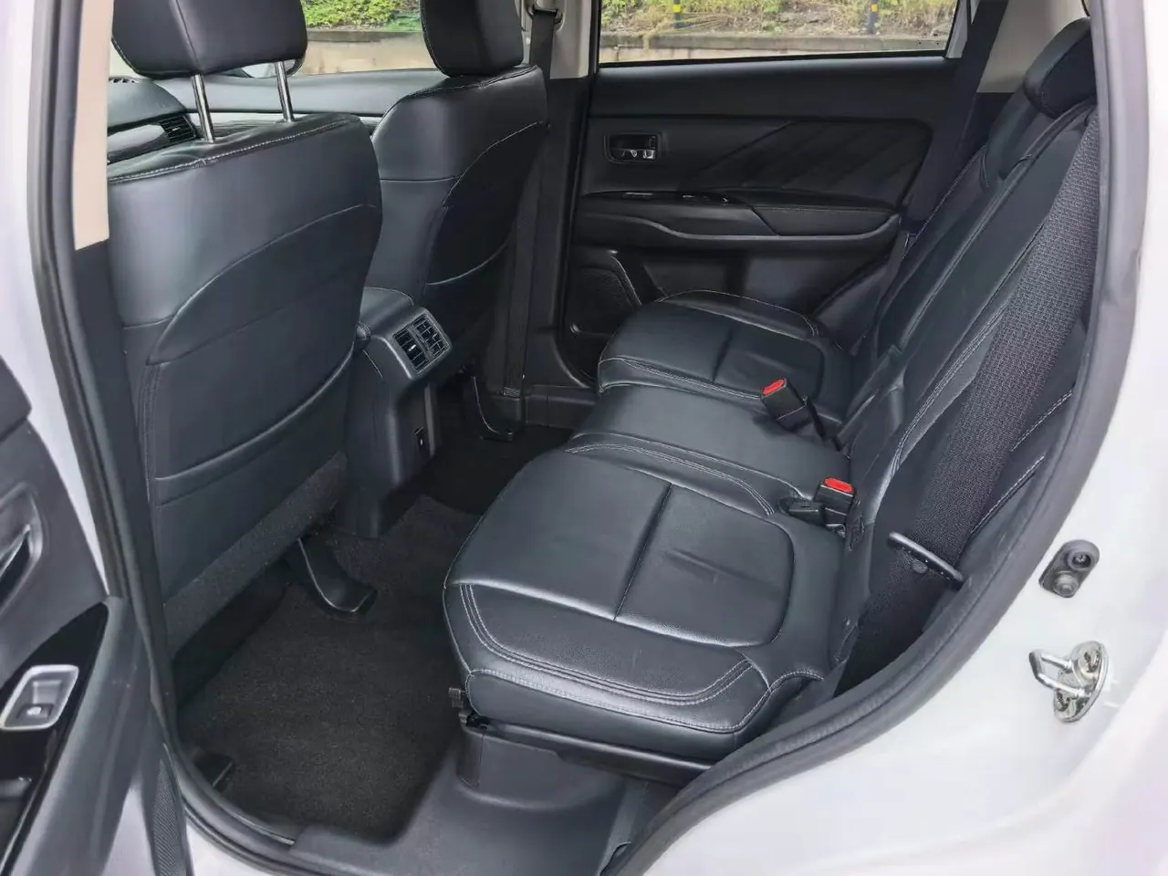 Mitsubishi 2020 Outlander 2.0 Stepless Two-Drive Enjoy Edition 7-seat Automatic Gear 5