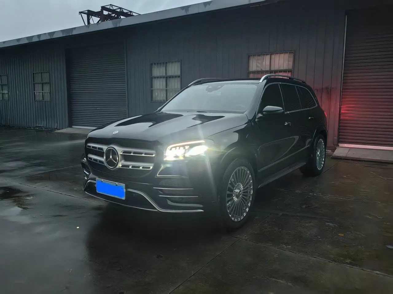 Открыть галерею: Mercedes Benz GLS (Imported) 2020 GLS 450 4MATIC 48V 3.0T Dynamic Automatic Gear