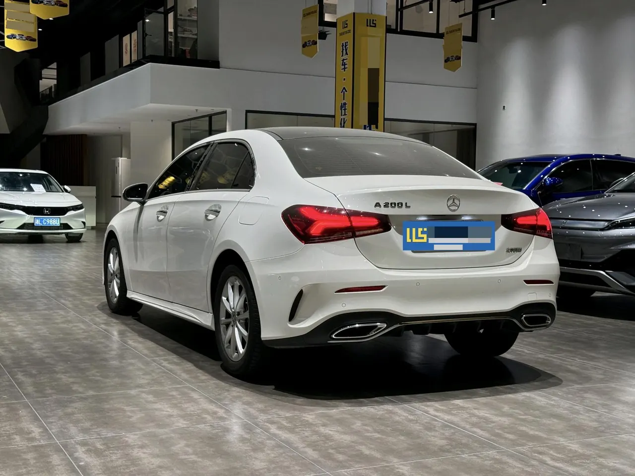 Mercedes Benz Class A 2021 A 200 L 1.3T Fashion Automatic Gear 6