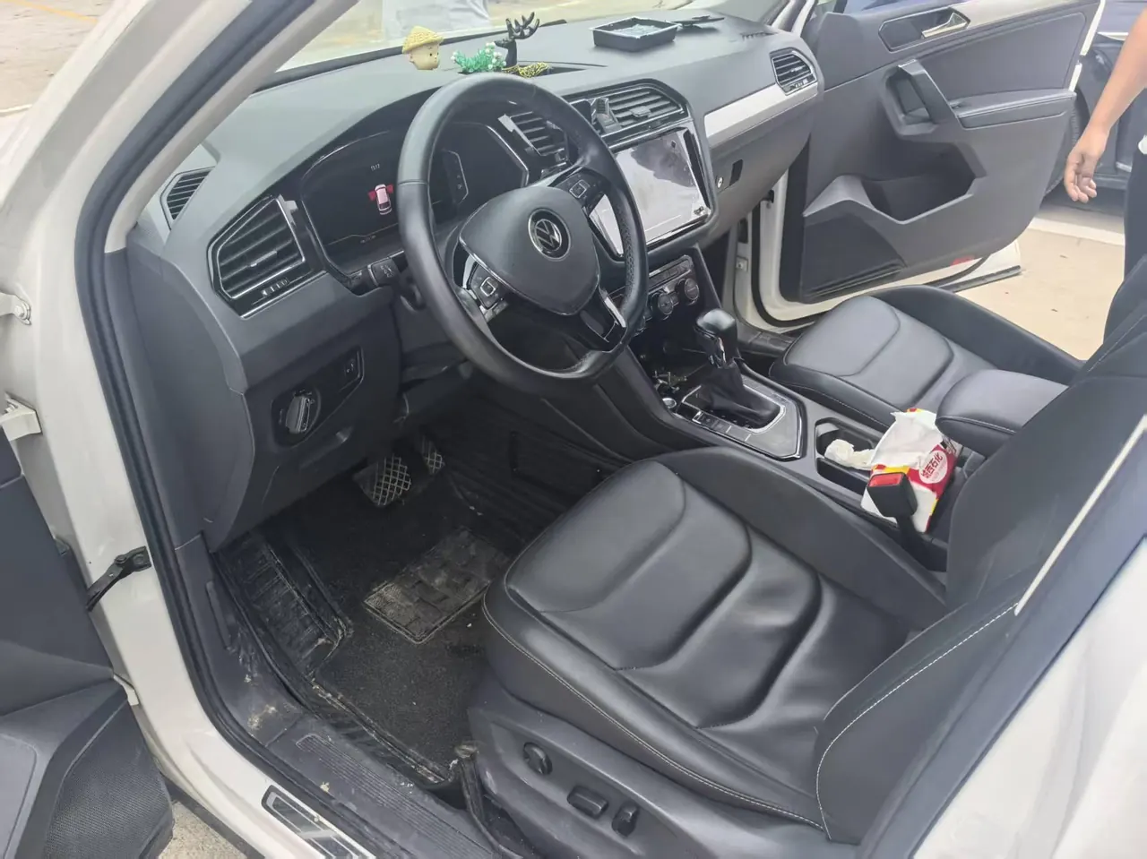 Volkswagen 2021 Tiguan L 2.0TSI 330TSI Two-Drive Smart Edition Automatic Gear 2