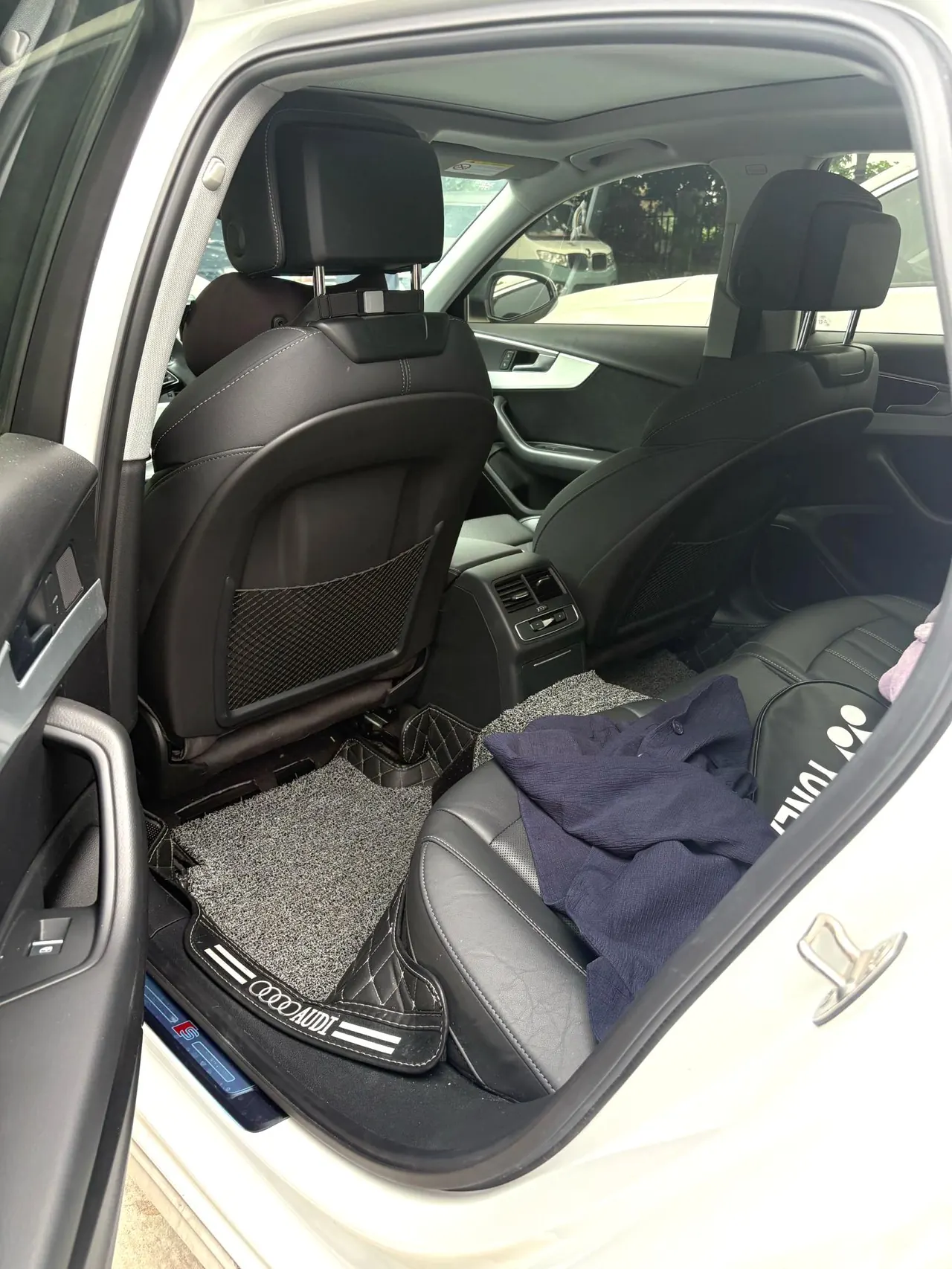 Audi 2020 A4L 2.0TFSI 40TFSI Deluxe Dynamic Automatic 5