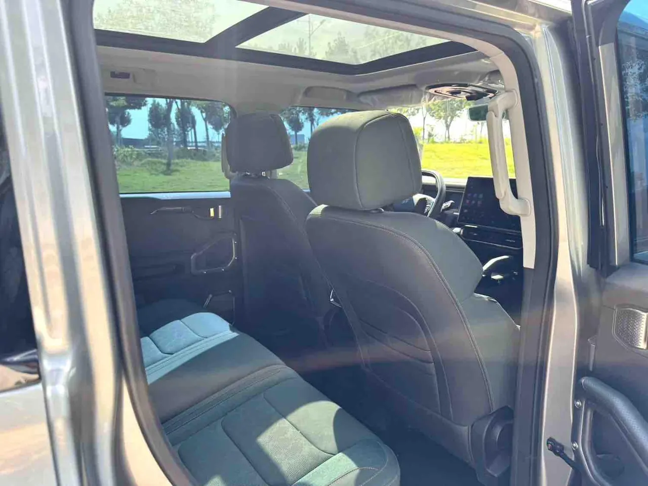Jetour 2023 Travelers 1.5T Two-Drive Discovery PRO Automatic Gear 12