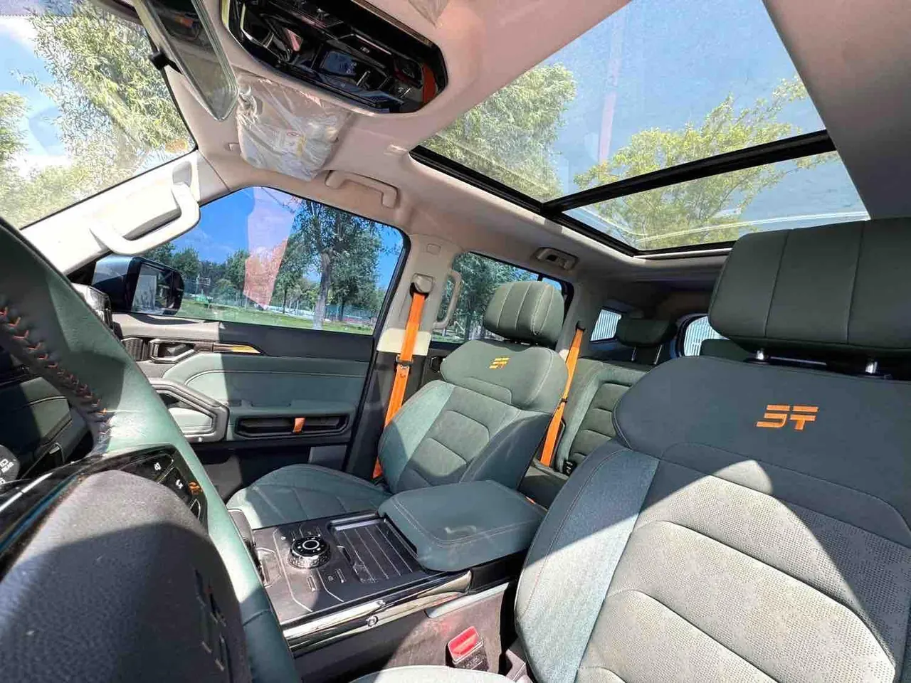 Jetour 2023 Travelers 1.5T Two-Drive Discovery PRO Automatic Gear 13