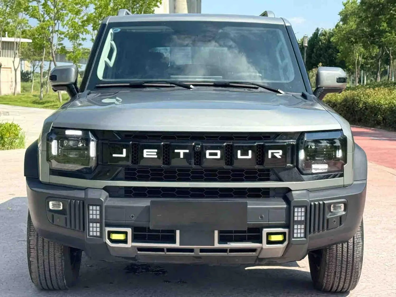 Jetour 2023 Travelers 1.5T Two-Drive Discovery PRO Automatic Gear 2
