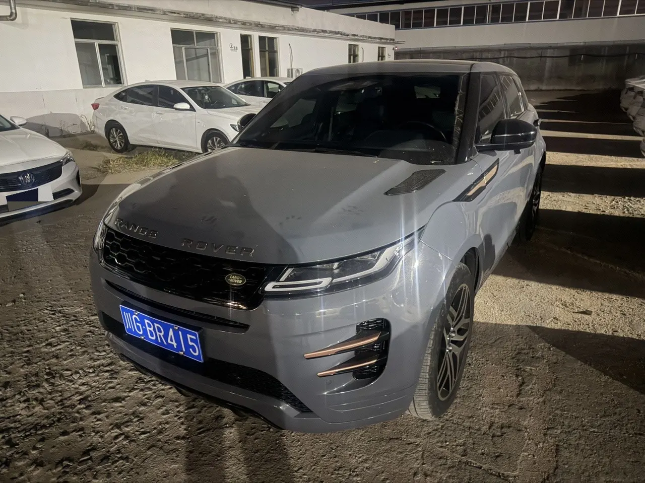 Open image lightbox: Land Rover 2020 Range Rover Aurora 48V 2.0T 249PS R-DYNAMIC SE Sports Technology Edition Automatic Gear