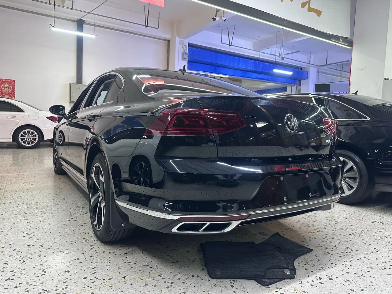 Volkswagen 2023 Magotan 2.0TSI 330TSI 2 million Commemorative Luxury Automatic Gear 7