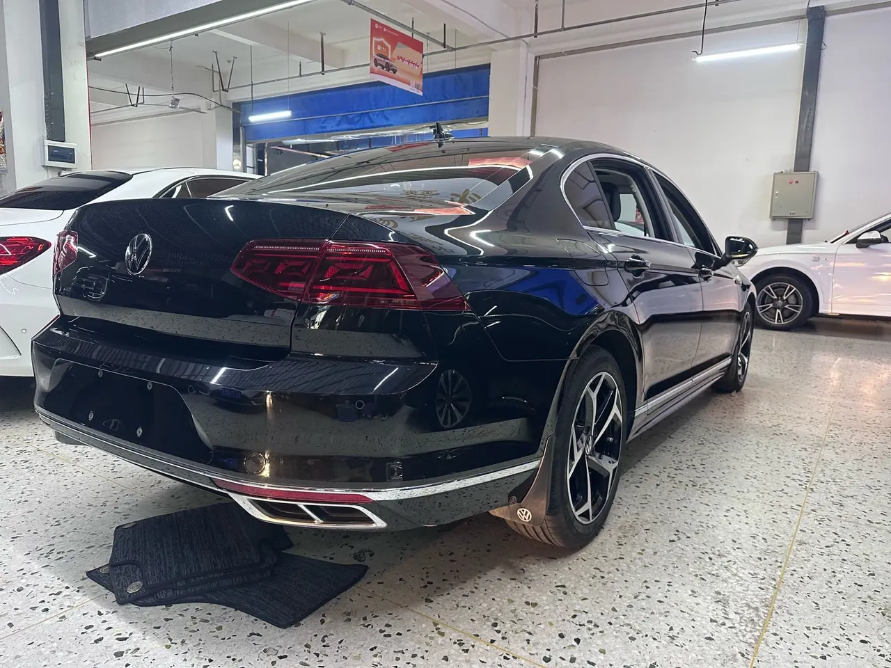 Volkswagen 2023 Magotan 2.0TSI 330TSI 2 million Commemorative Luxury Automatic Gear 9