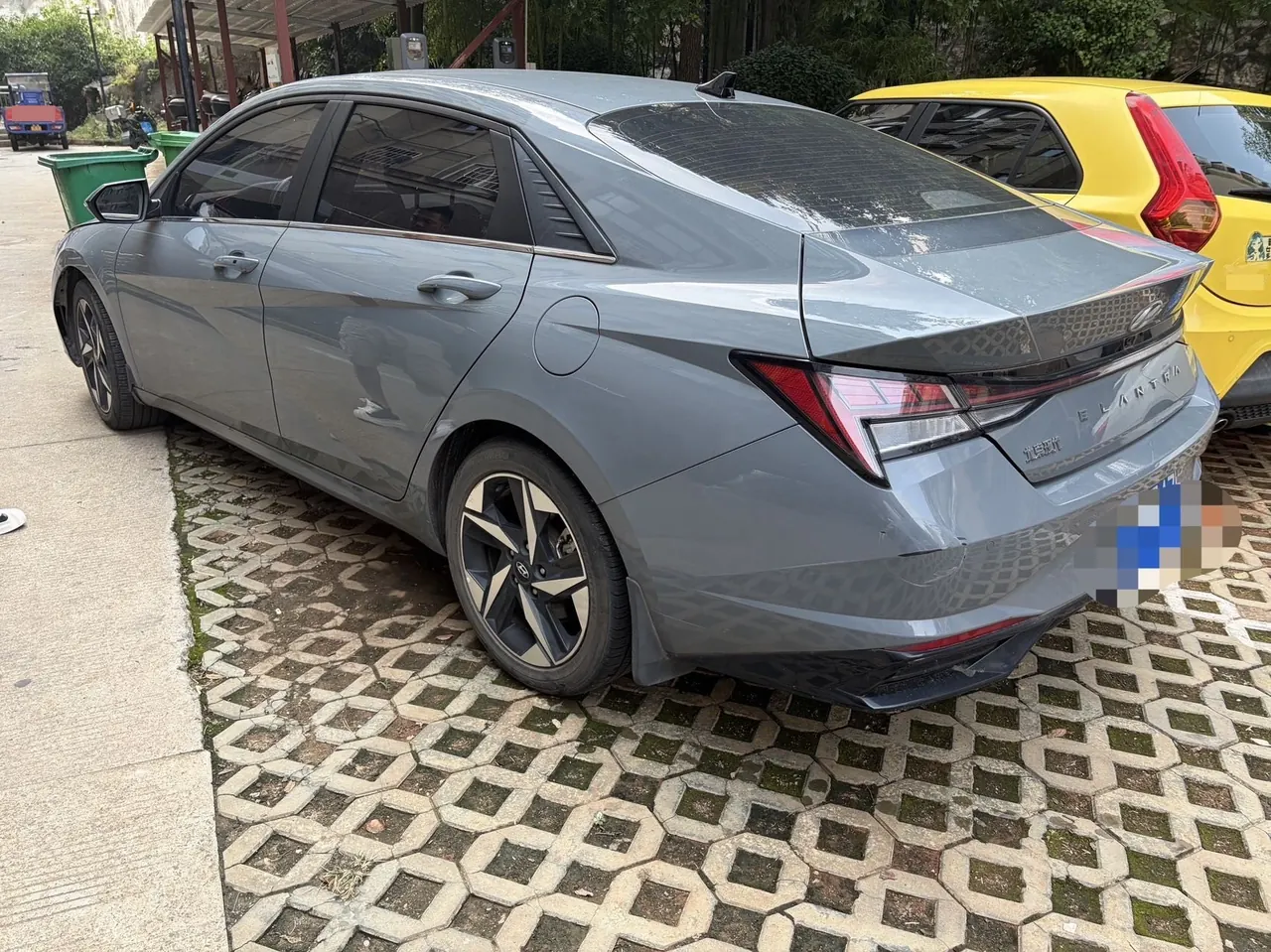 Hyundai 2021 Elantra -3-compartment 1.5 stepless LUX premium automatic gear 7