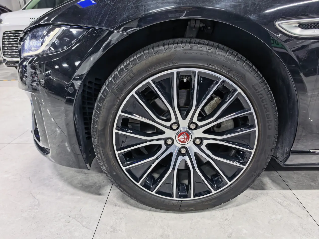 Jaguar 2020 XEL 2.0T 200PS R-DYNAMIC S Enterprising Sports Edition Automatic Gear 11