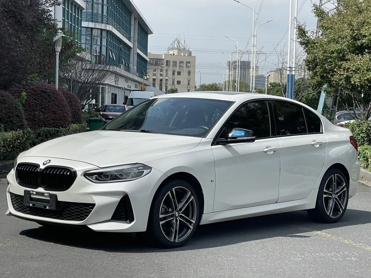 Open image lightbox: BMW 1 Series 2021 125i 2.0T M Sports Obsidian Night Edition (Changed) Automatic Gear
