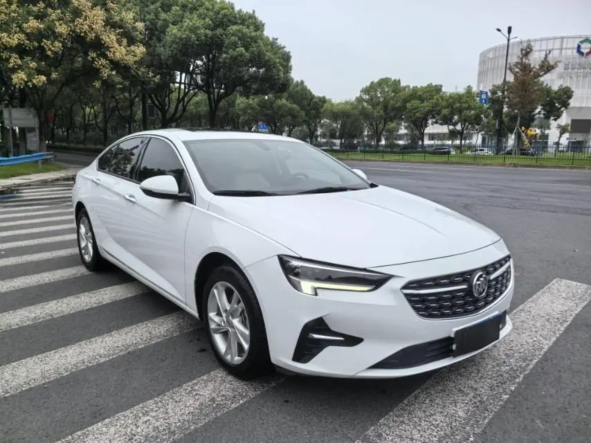 Buick 2020 Regal 1.5T 552T Elite Automatic Gear 3