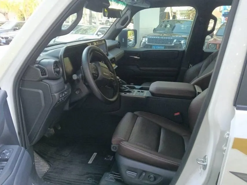 Toyota 2024 Prado HEV 2.4T Wild WX Edition 6-seat Automatic Gear 5