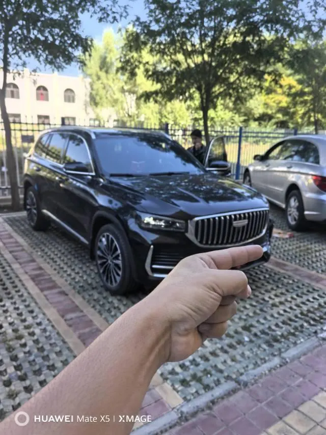 Geely 2025 XingyueL (Monjaro) 2.0TD Oriental Yao Star-Gazing Edition Automatic Transmission 3