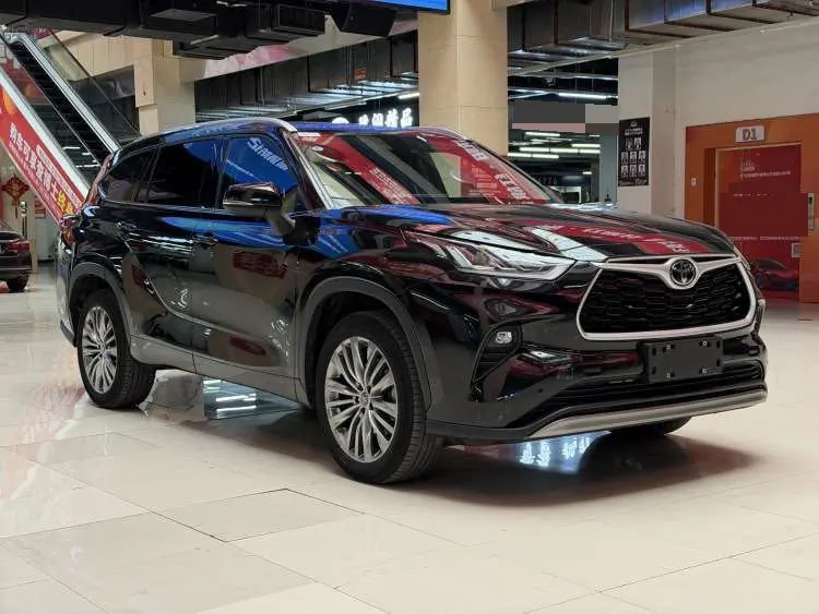 Toyota 2022 Highlander 2.0T 380T 4-wheel drive premium version 7-seat automatic gear 3