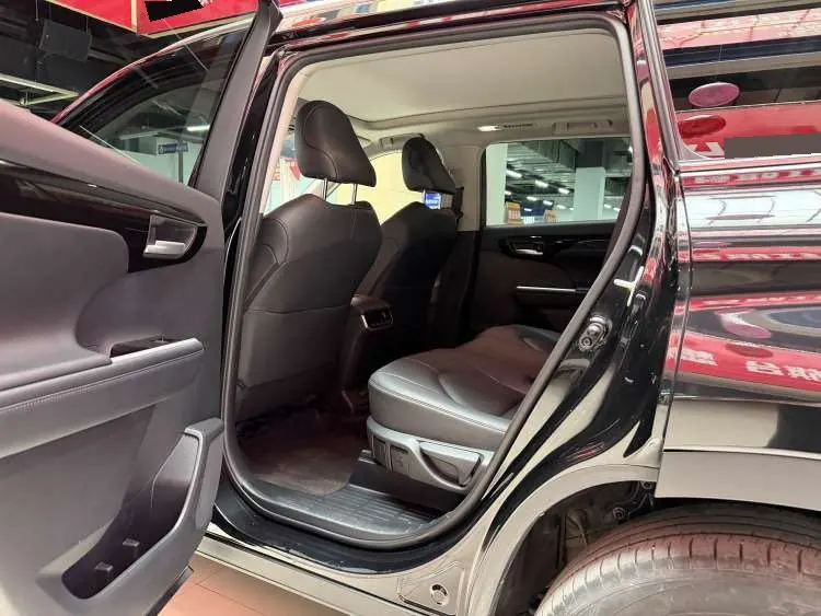 Toyota 2022 Highlander 2.0T 380T 4-wheel drive premium version 7-seat automatic gear 6