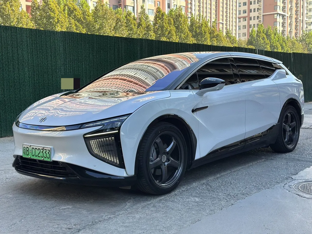 打开图片灯箱:HiPhi 2022 HiPhi X Zhiyuan Edition 6-seat Long Endurance Edition Automatic Gear