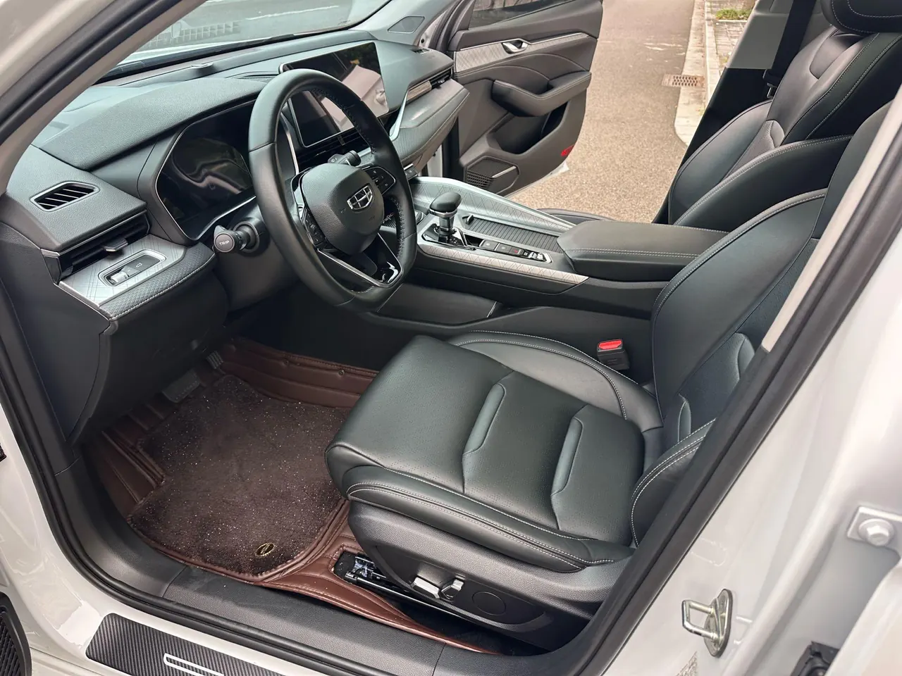 Geely 2021 xingrui 2.0T luxury automatic gear 2