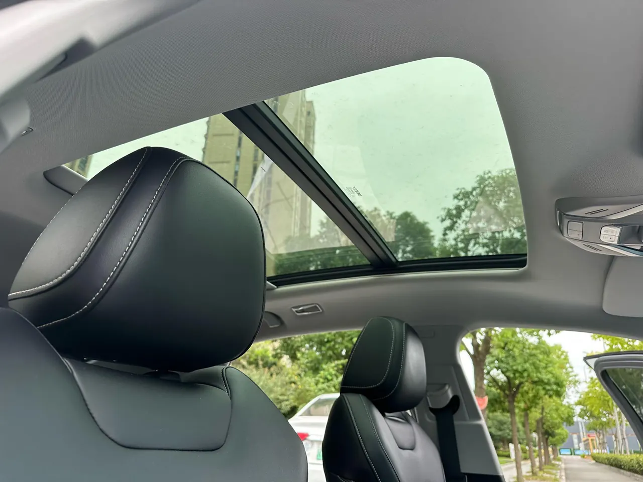 Geely 2021 xingrui 2.0T luxury automatic gear 8