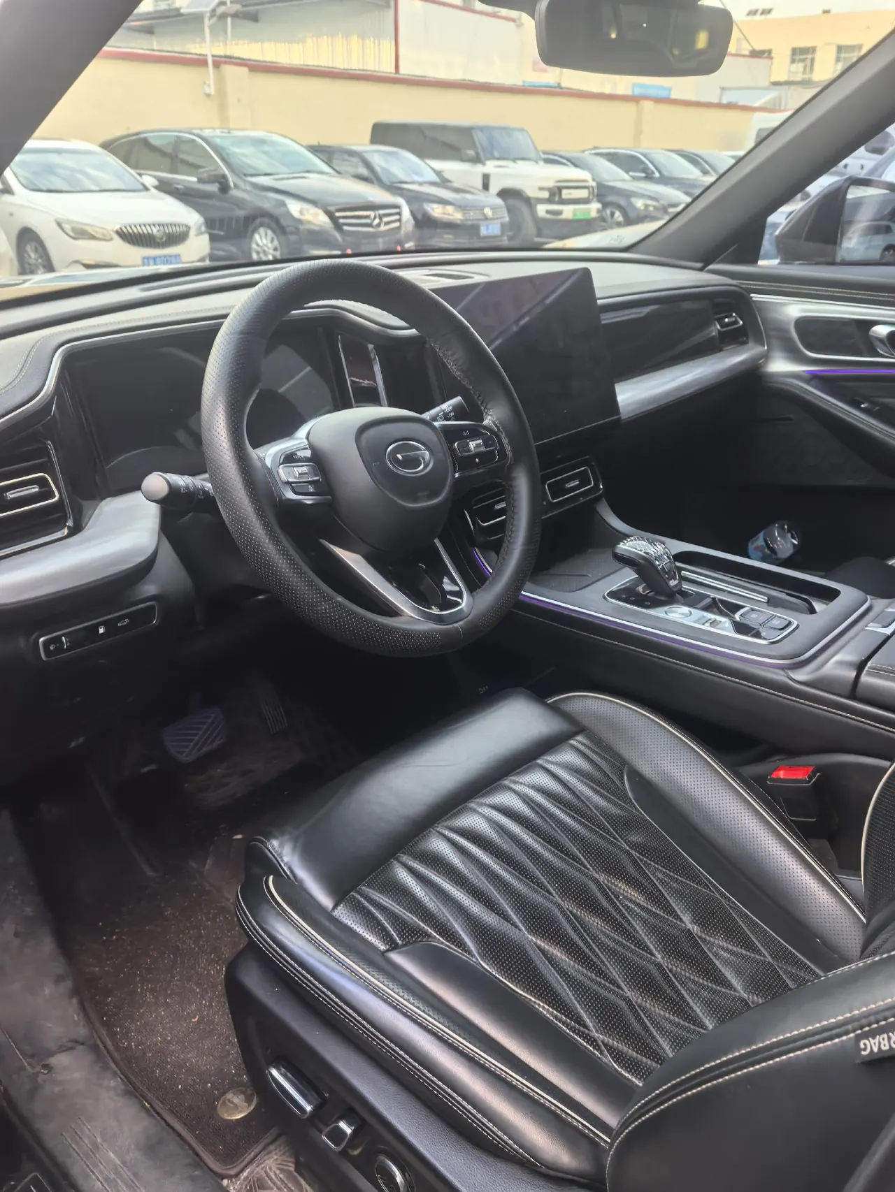 Chuanqi 2020 GS8 2.0T 390T Two-Drive Deluxe Zhilian Edition Seven-seat Automatic Gear 3