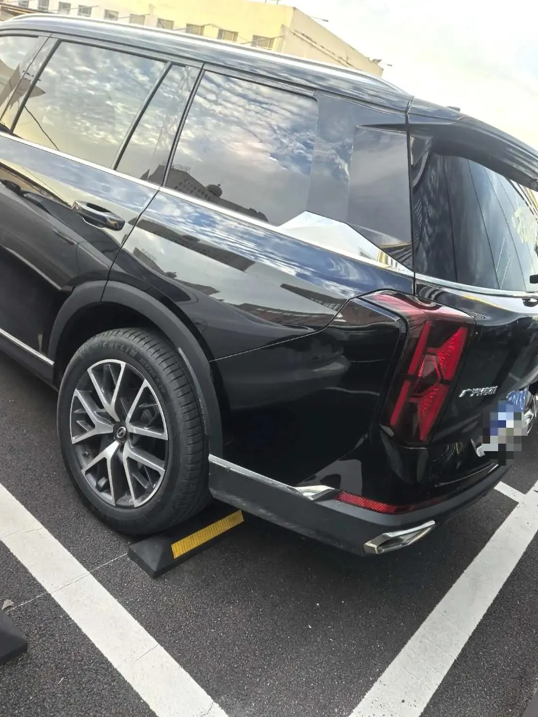 Chuanqi 2020 GS8 2.0T 390T Two-Drive Deluxe Zhilian Edition Seven-seat Automatic Gear 5