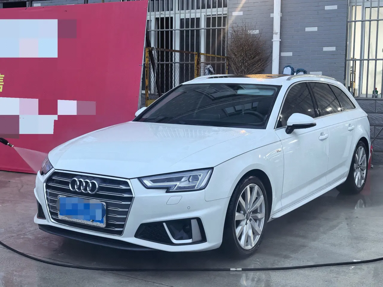 Open image lightbox: Audi A4 (Imported) 2020 A4 Avant 2.0TFSI 40TFSI Avant-garde Fashion Dynamic Automatic Gear